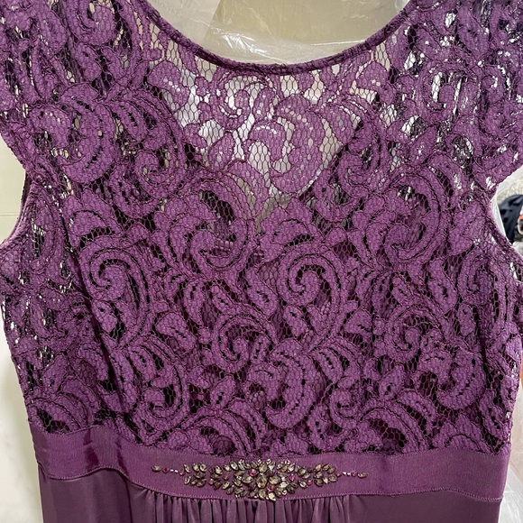 Adrianna Papell Lace Illusion Gown Sz 12 - Picture 2 of 3